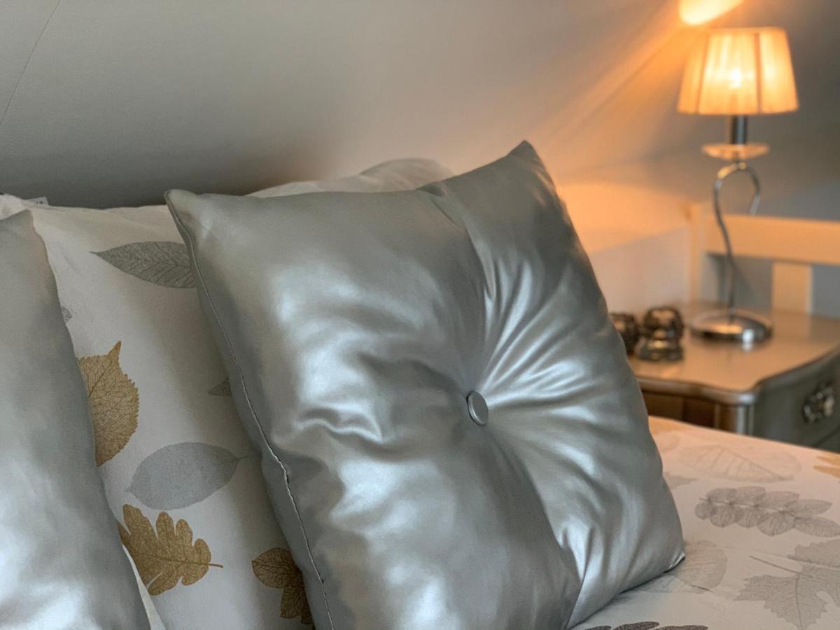 Bed & Breakfast Heitse 헤이수이엔 외부 사진